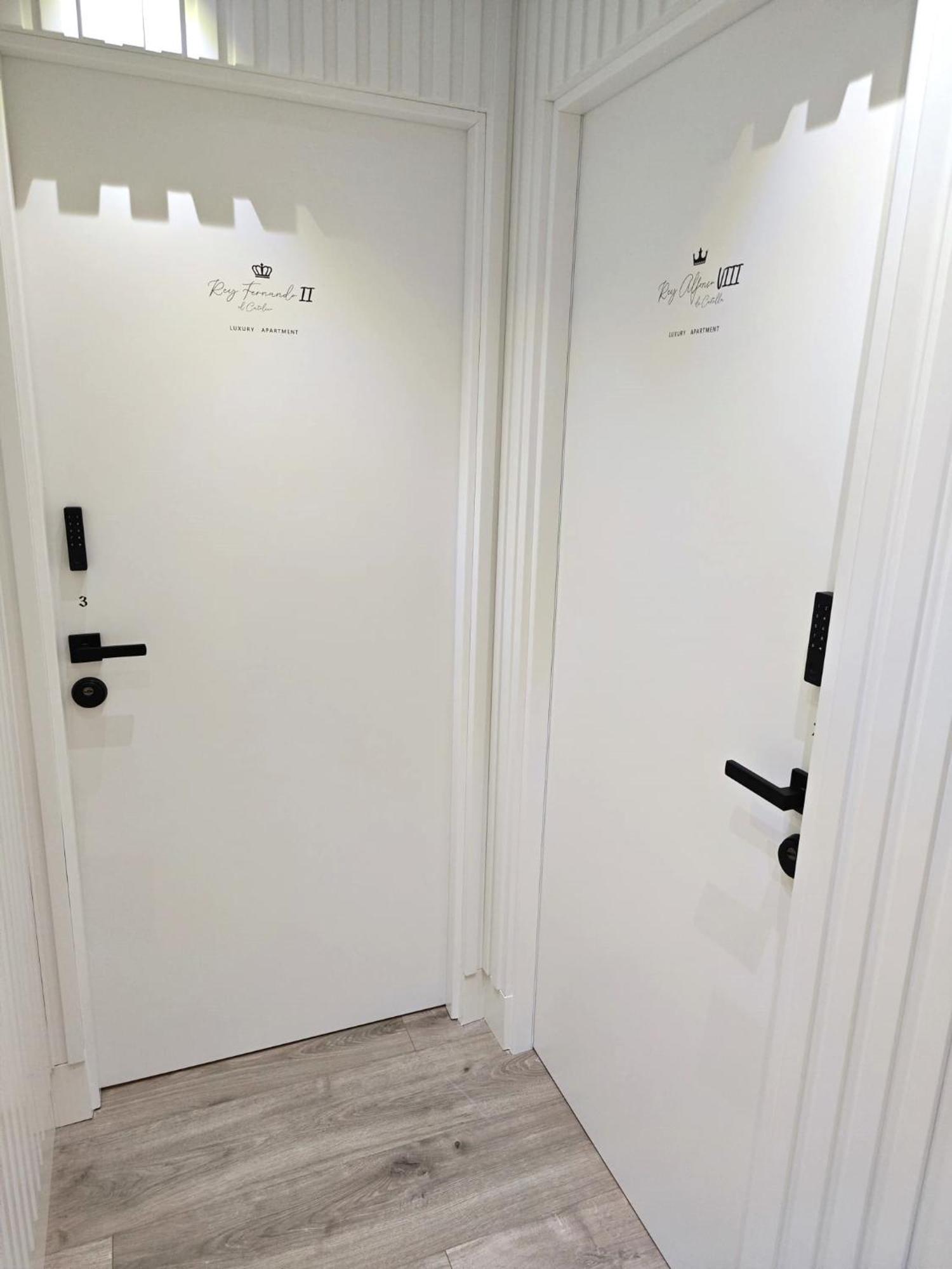 La Parada Del Rey - Luxury Suites ปลาเซนเซีย ภายนอก รูปภาพ