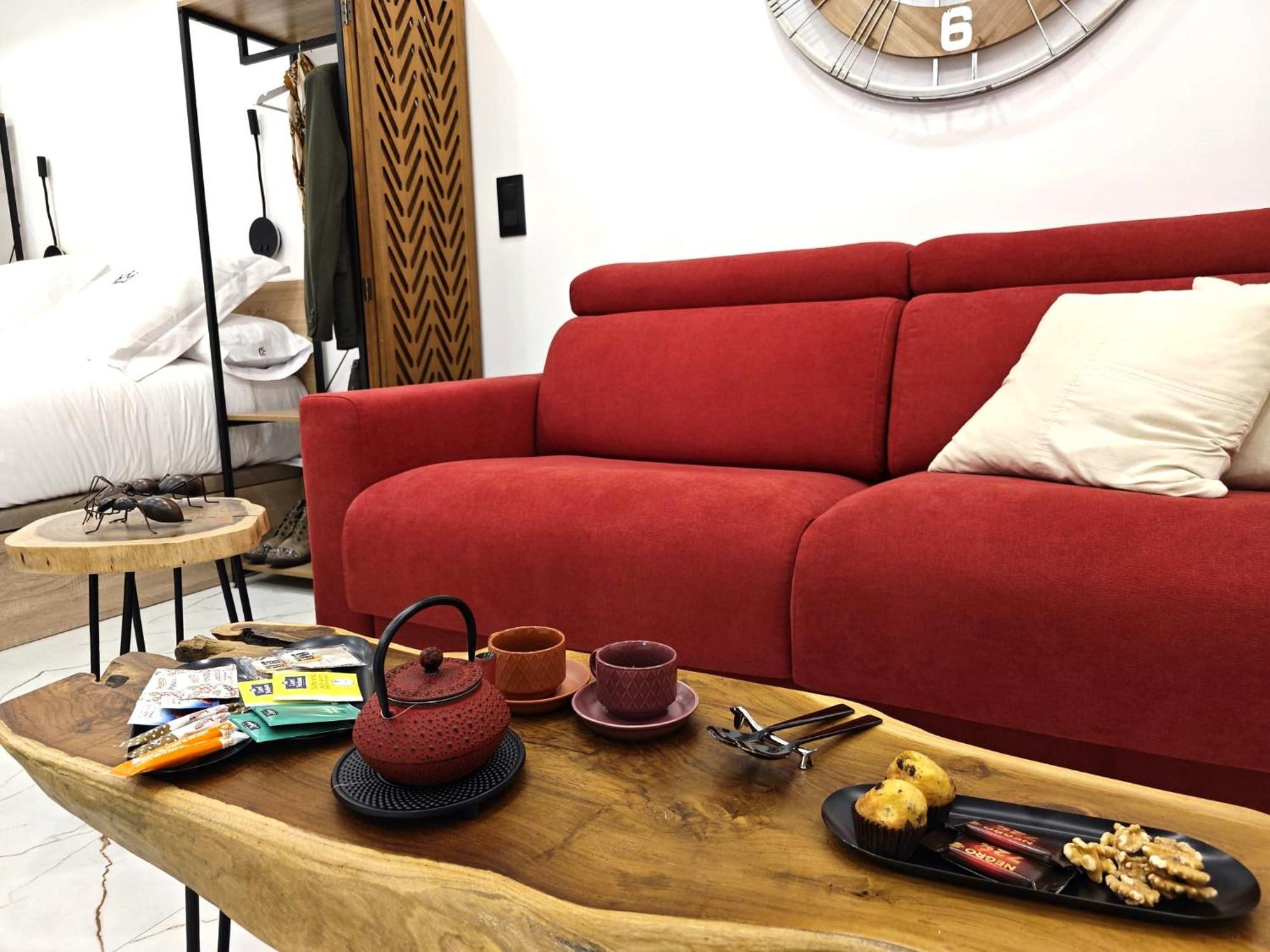 La Parada Del Rey - Luxury Suites ปลาเซนเซีย ภายนอก รูปภาพ