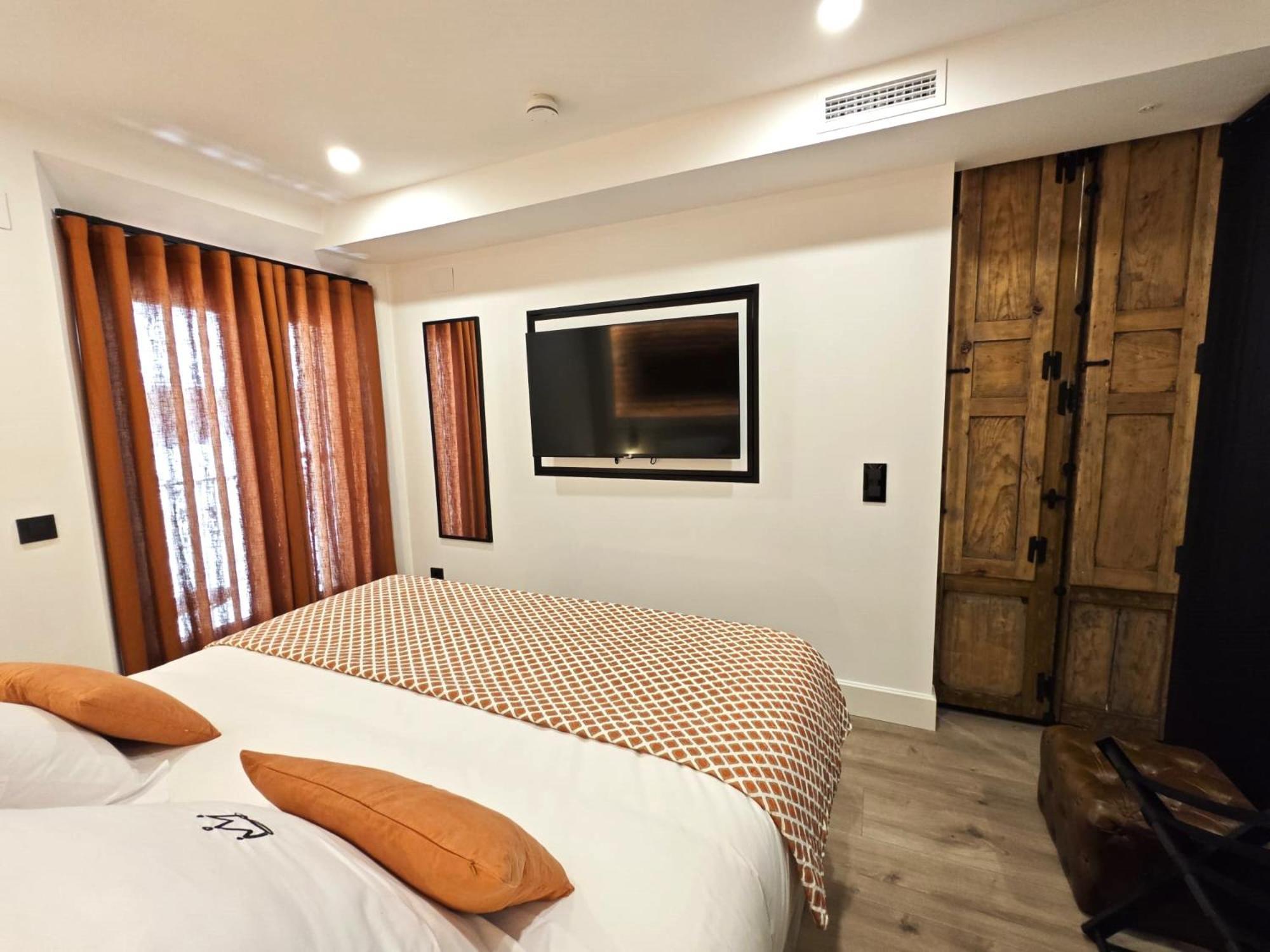 La Parada Del Rey - Luxury Suites ปลาเซนเซีย ภายนอก รูปภาพ