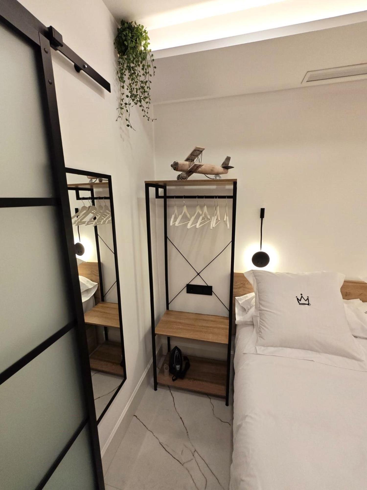 La Parada Del Rey - Luxury Suites ปลาเซนเซีย ภายนอก รูปภาพ