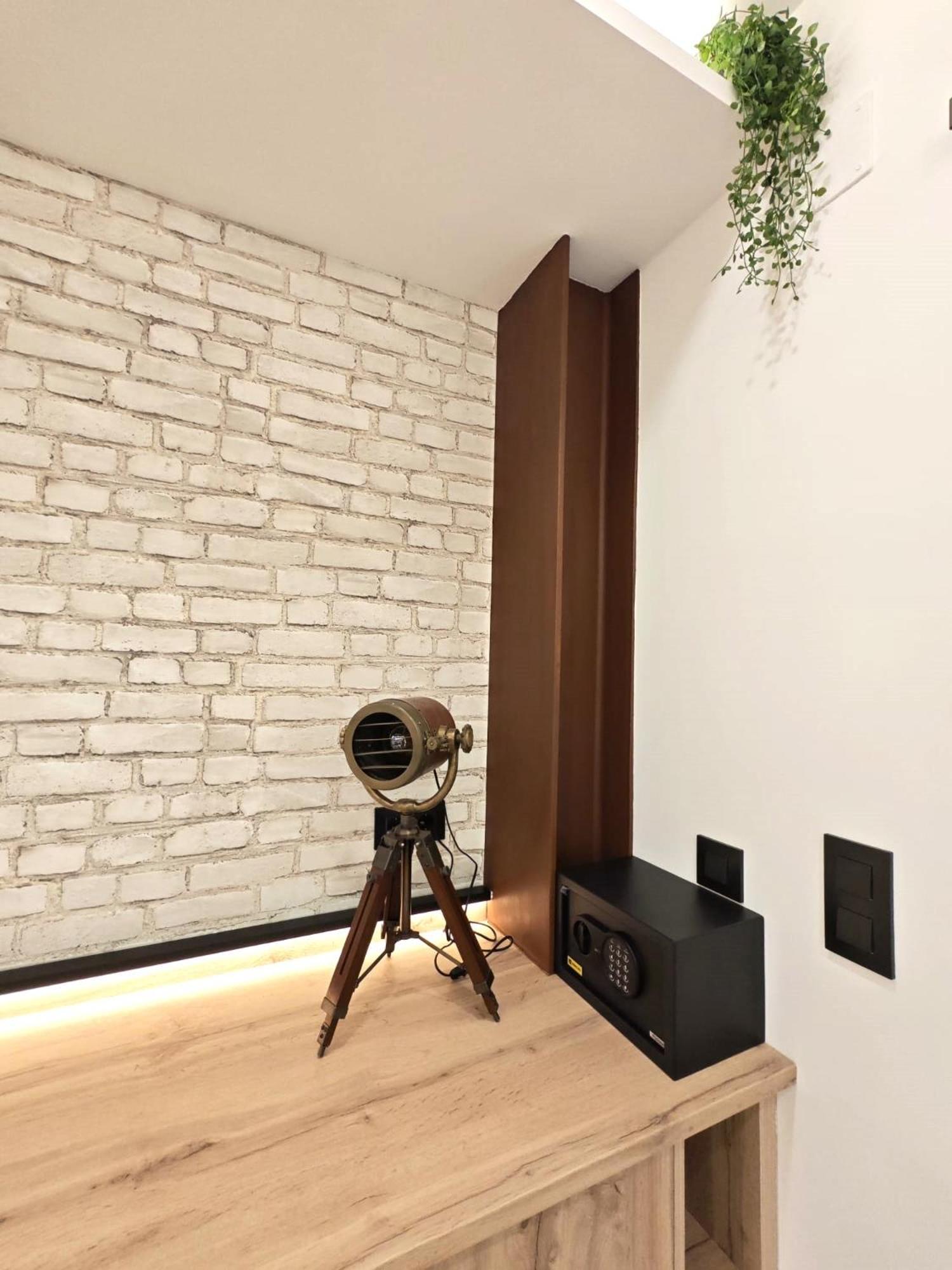 La Parada Del Rey - Luxury Suites ปลาเซนเซีย ภายนอก รูปภาพ