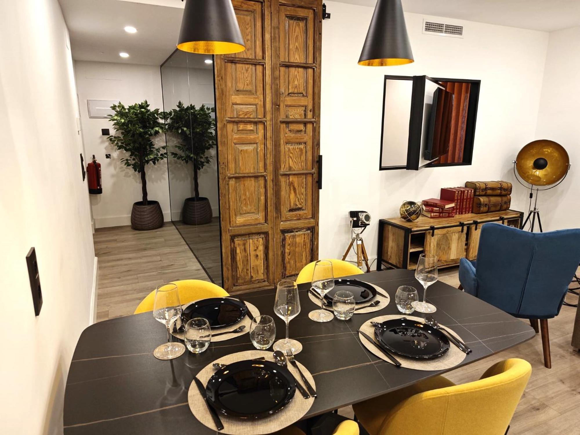 La Parada Del Rey - Luxury Suites ปลาเซนเซีย ภายนอก รูปภาพ